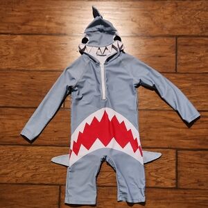 Kids 4T/5T Baby Shark One-Piece Costume Outfit Light Gray & Red
